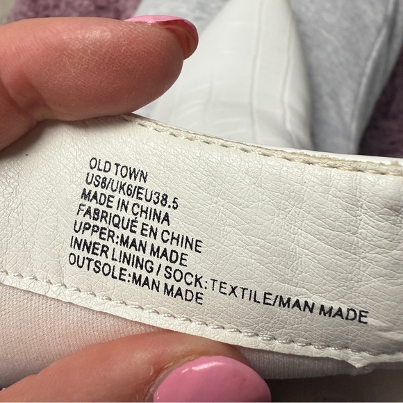 JustFab Heeled Boots Old Town Cutout Heeled bootie - Picture 9 of 13